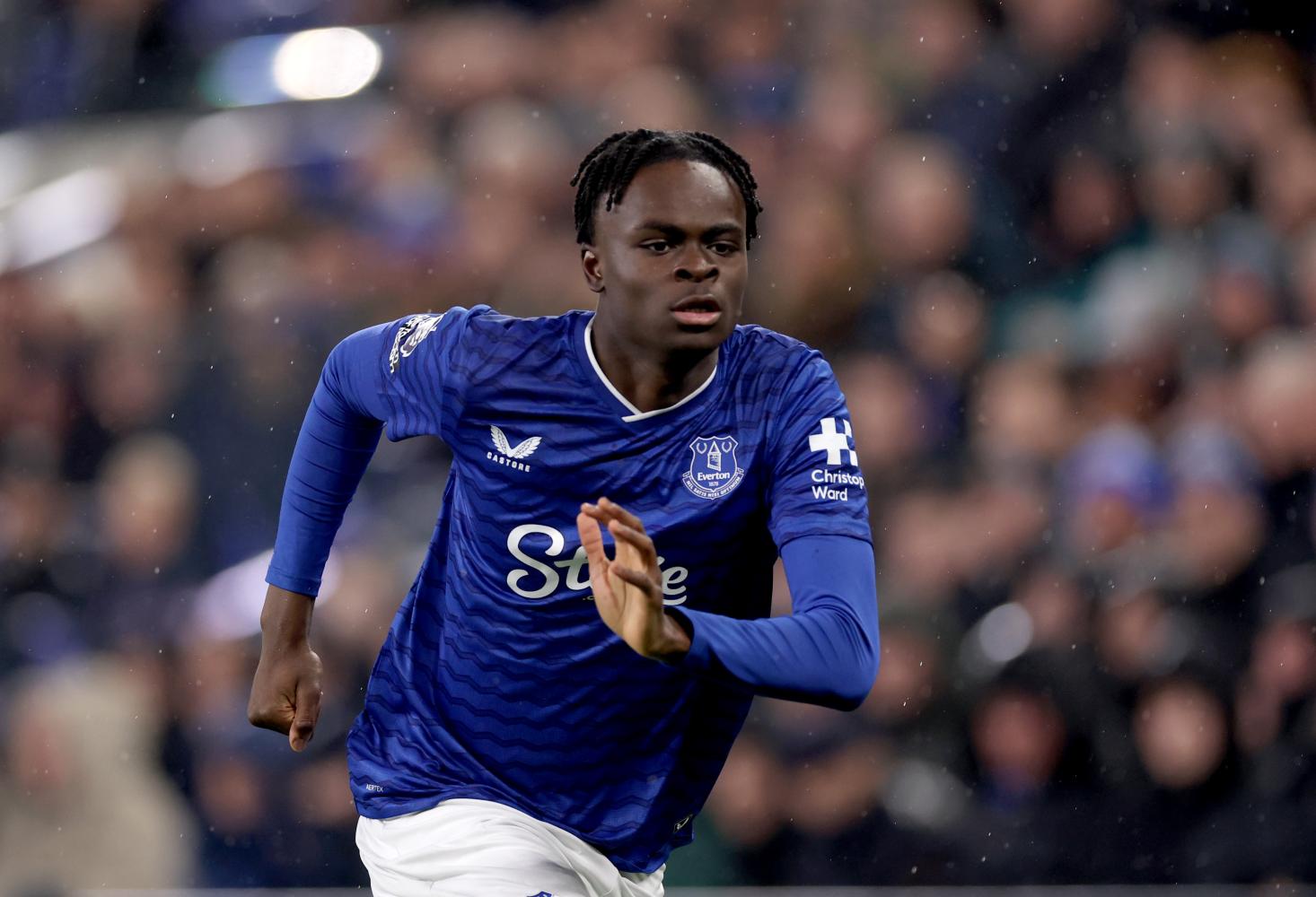 Tyrique George signs permanently, but can he break through Moyes’s Youth Barrier?